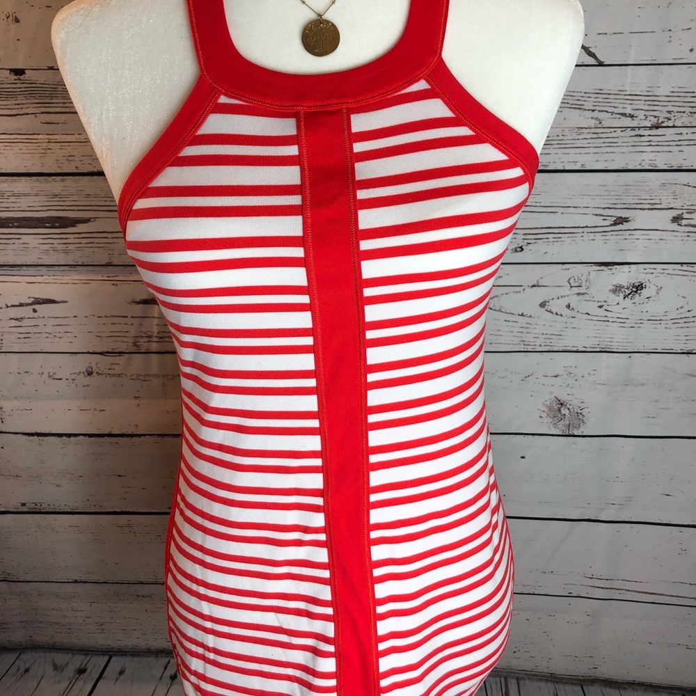 Lululemon top